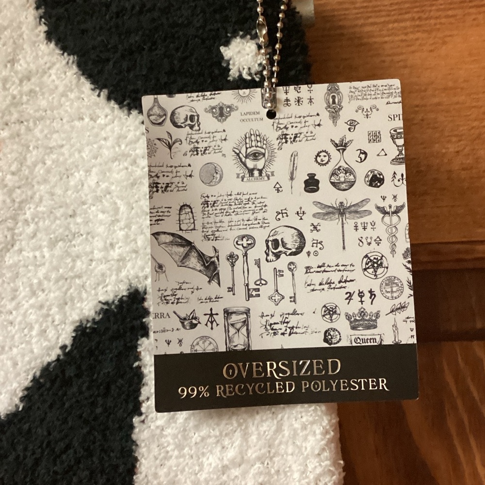 Cynthia Rowley Black Cat Halloween Blanket ๐โโฌ - Picture 5 of 5